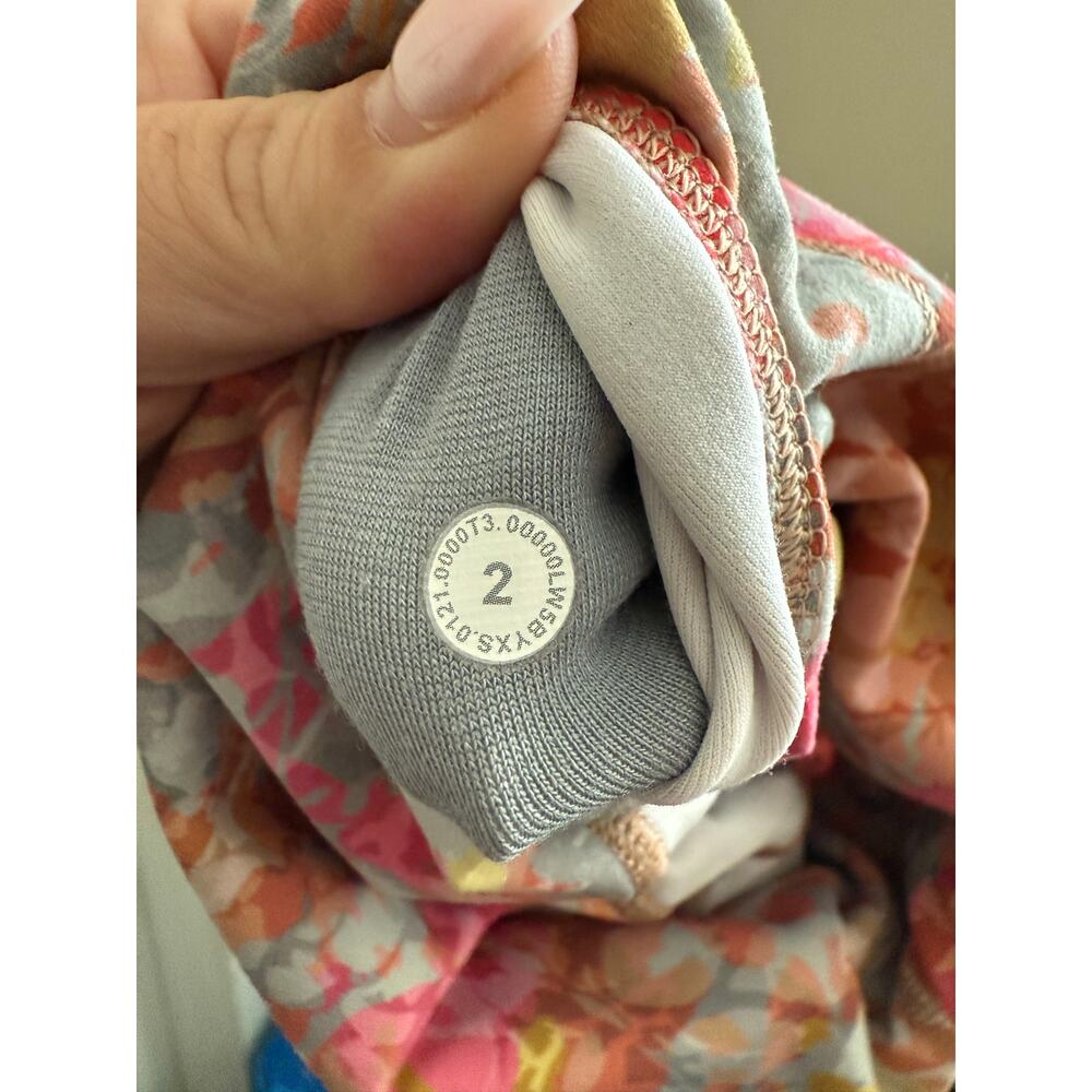 Lululemon Align Pant 25"
Inflorescence Multi 2 - Picture 7 of 7